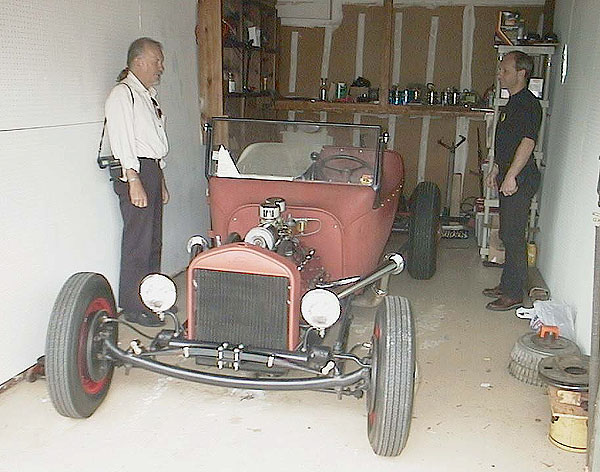 175 Bo Bertilsson m roadster och Lazze ok.JPG (93714 bytes)