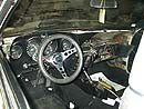 Så här ser det ut inne i bilen.JPG (12664 bytes)